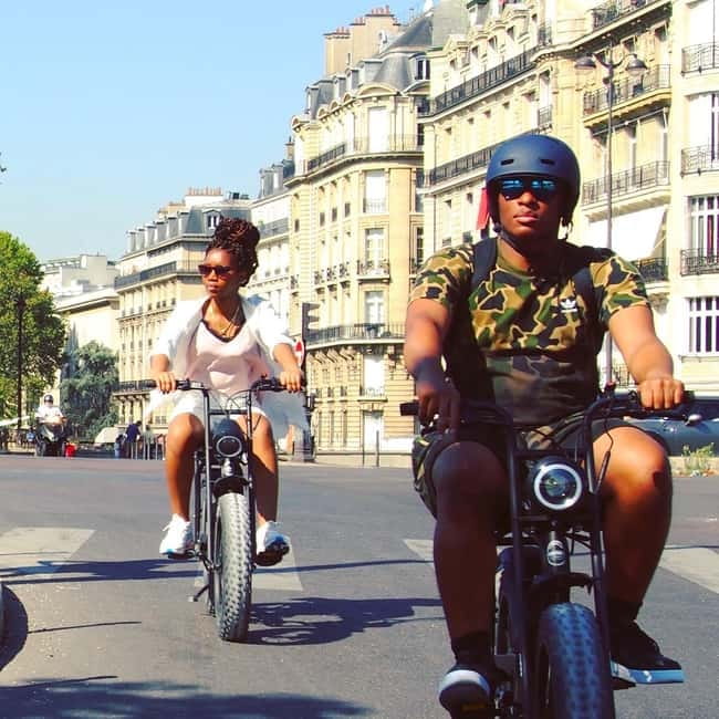 Paris: City Highlights Private Electric Bike Tour - E-bike comfort, safety, and the skill level that’s actually required