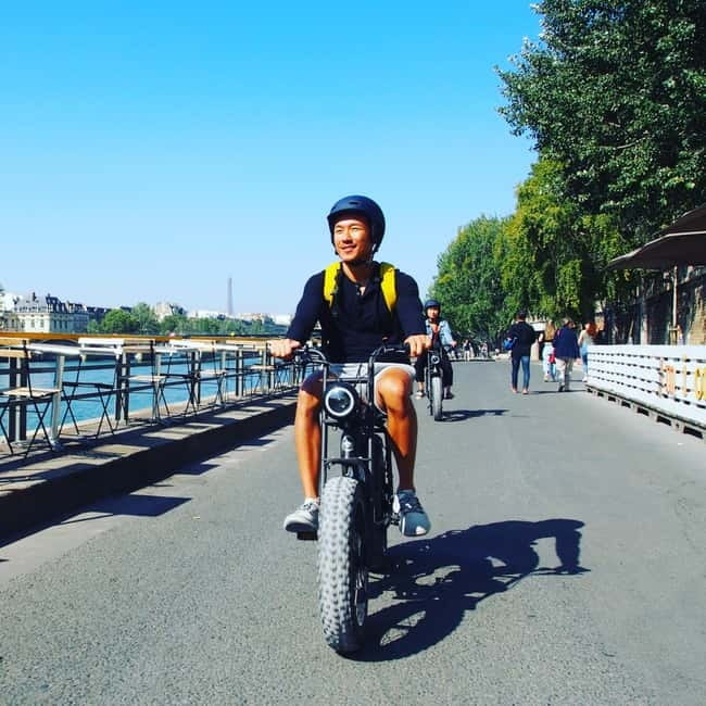 Paris: City Highlights Private Electric Bike Tour - Notre-Dame and Saint-Germain-des-Prés: seeing the big names without the crowds
