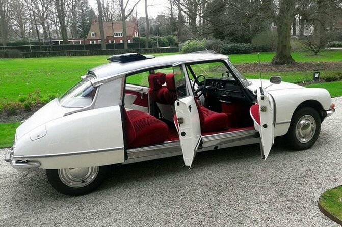 Paris City Tour 2h00 Citroën DS Vintage with Open Roof - Quick hits