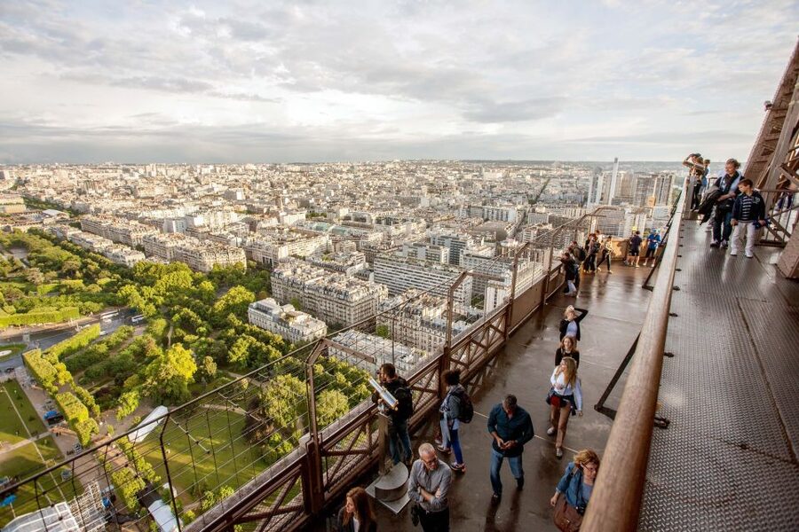 Paris: City Tour by Bus with Eiffel Tower & Optional Summit - Key highlights to know before you go