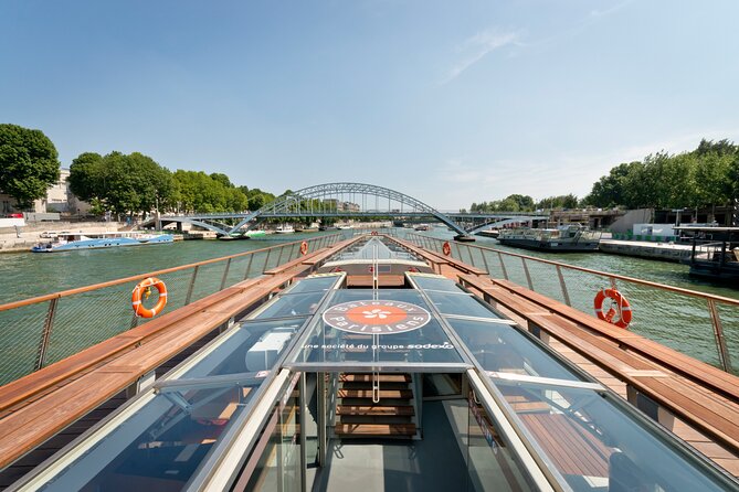 Paris City Tour by Seine River Cruise - Audio Commentary in 11 Languages: Helpful, but Plan for Tech Limits