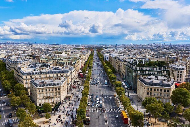 Paris City tour & Transfer CDG - Champs-Élysées: the famous avenue, done with purpose