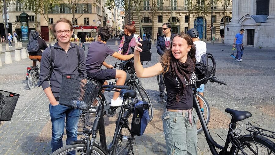 Paris: City Treasures Bike Tour - Louvre-Area Views and Trendy Paris: Where Classic and Modern Meet