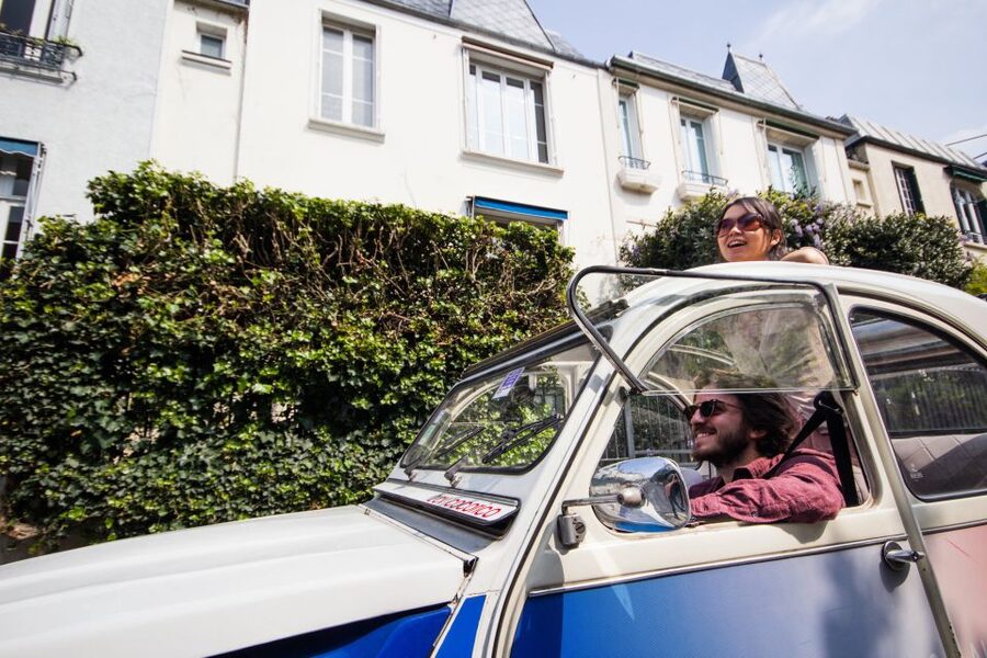 Paris: Classic Sites Tour by Vintage Citroen 2CV - Ecole Militaire, Les Invalides, and the grand museums vibe