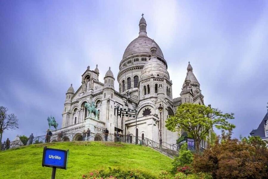 Paris: Cœur de Bohème Tour - Heart of the City - Montmartre by tuk-tuk: where Piaf and Aznavour live on