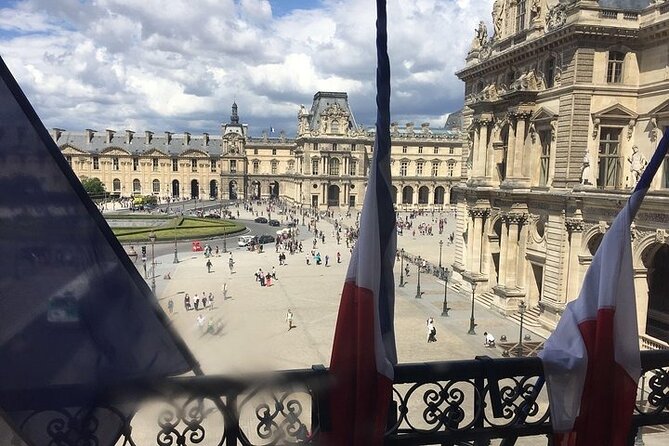 Paris: Complete Louvre Private Tour with Mona Lisa - The route logic: two wings, big art periods, fewer dead ends