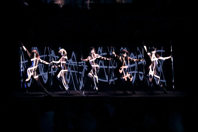 Paris Crazy Horse Cabaret Show Champagne & macarons - Crazy Horse Paris is more theater than a typical cabaret bar