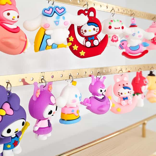Paris: Create your phone strap, bag or keychain - Should you book? My take