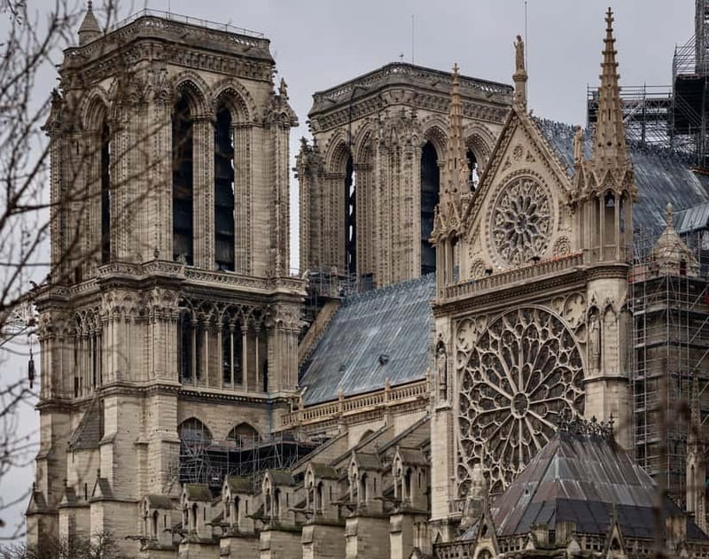 Paris: Creepy Middle Ages Walking Tour - A medieval time machine in central Paris
