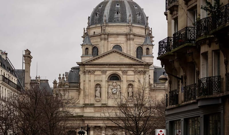 Paris: Creepy Middle Ages Walking Tour - The big themes you’ll hear, and what to watch for
