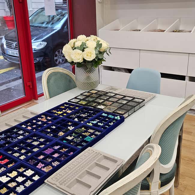 Paris: Custom Souvenir Bracelet Workshop - Where to Find My Nice Bracelet in Central Paris