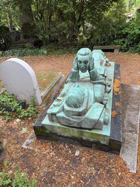 Paris: Customized Père Lachaise Cemetery Walking Tour - Price and Value: Is $56 Worth It for Père Lachaise?