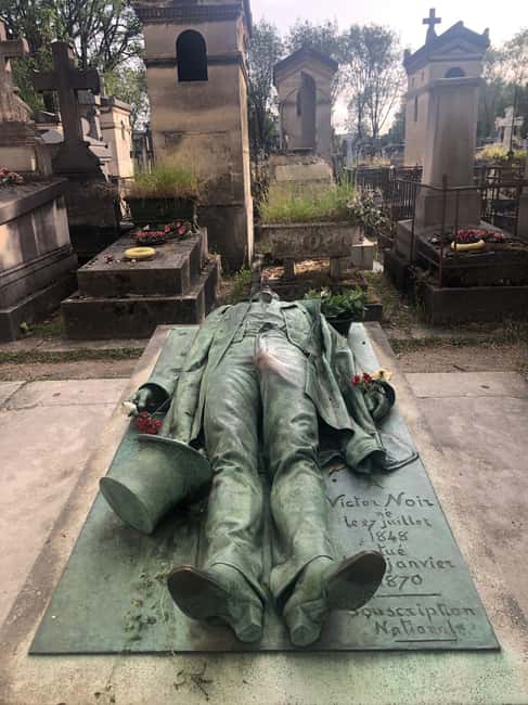 Paris: Customized Père Lachaise Cemetery Walking Tour - Should You Book This Custom Père Lachaise Walking Tour?