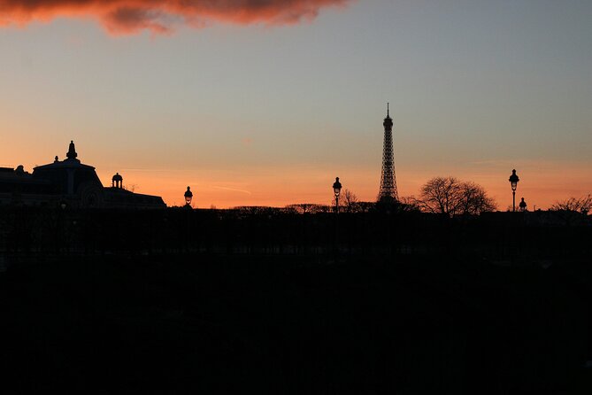 Paris Darkest Tales A Night of Secrets and Legendary Bar Tour - Price and value: what you’re really paying for