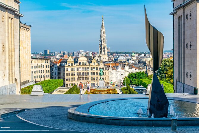 Paris: Discover Brussels and Bruges & Optional Chocolate Tasting - The coach ride: comfort, bathroom breaks, and heat checks