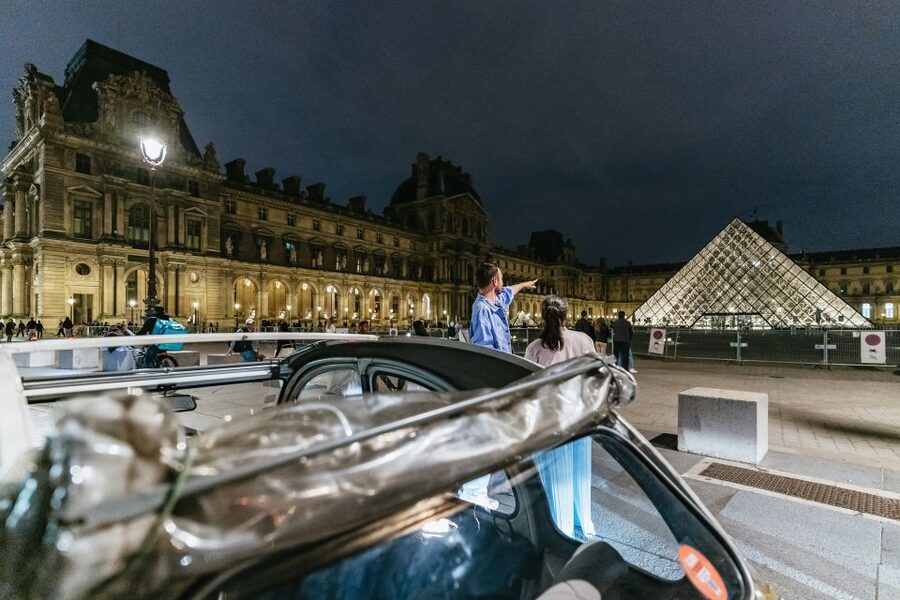 Paris: Discover Paris by Night in a Vintage Car with a Local - The route that does the big Paris hits: Champs-Élysées to Arc de Triomphe