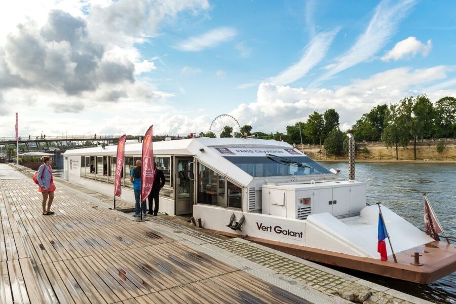 Paris: Early Evening Dinner Cruise on the River Seine - Timing Gotchas: When You Might Miss the Eiffel Tower Light Moment