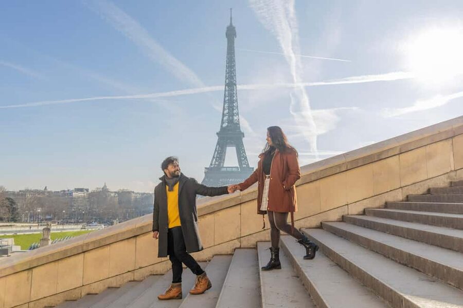 Paris: Eiffel Area Private Photoshoot - Eiffel-area photos that feel personal, not staged