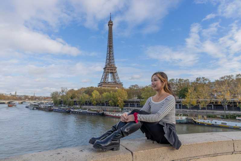Paris: Eiffel Area Private Photoshoot - Along the Seine: how the shoot uses the bridges and river space