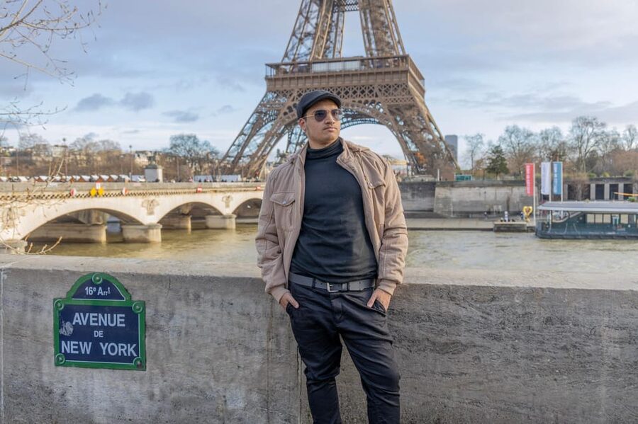 Paris: Eiffel Area Private Photoshoot - Price and value: $48 for a private shoot is the real bargain