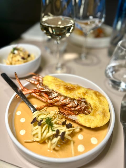 Paris: Eiffel Tower Dining, Gustave Menu at Madame Brasserie - Key moments worth your attention