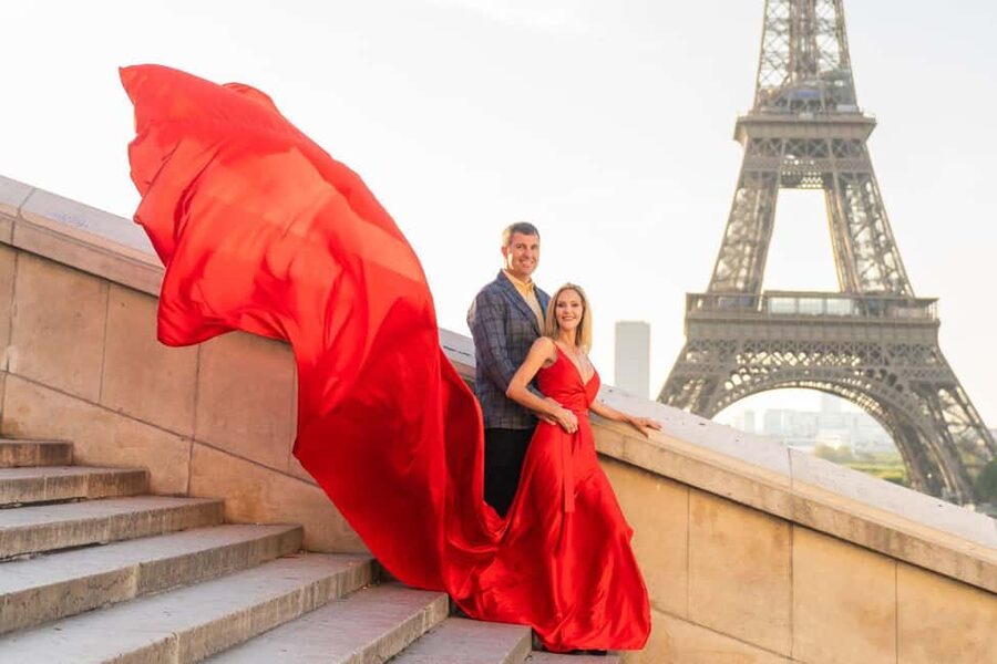 Paris: Eiffel Tower Glamor Photoshoot with Dress Options - Picking from 150+ dresses in XXS to 4XL (and why that matters)