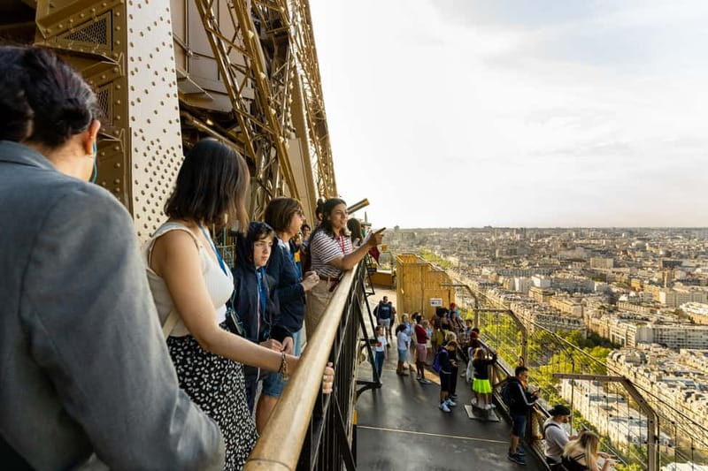 Paris: Eiffel Tower Guided Tour and Seine River Cruise - Elevator access: why it matters more than you think
