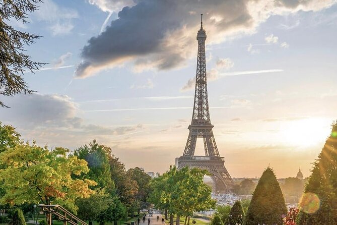 Paris: Eiffel Tower Guided Tour by Elevator - Key highlights to know before you go