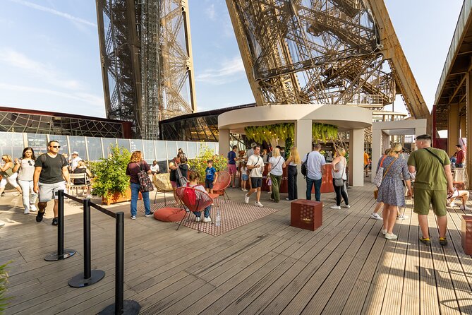 Paris: Eiffel Tower Guided Tour by Elevator - Champs de Mars Photos and Big Landmark Spotting