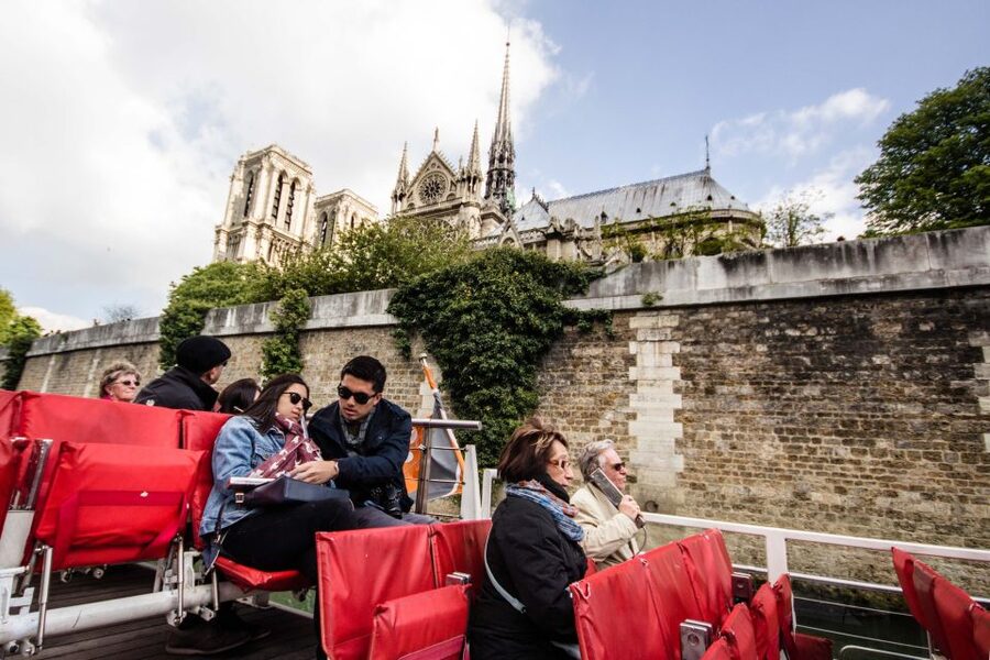 Paris: Eiffel Tower Hosted Tour, Seine Cruise and City Tour - Price and Value: Why $116 Can Make Sense