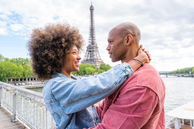 Paris: Eiffel Tower Photoshoot - Key highlights worth planning for