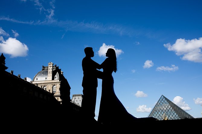 Paris Eiffel Tower Photoshoot Professional Photographer Private - Paula’s approach: how comfort turns into better photos
