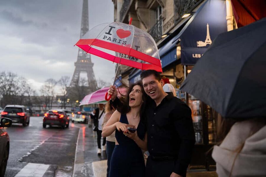 Paris: Eiffel Tower Premium Photoshoot - Who Should Book This Photoshoot?