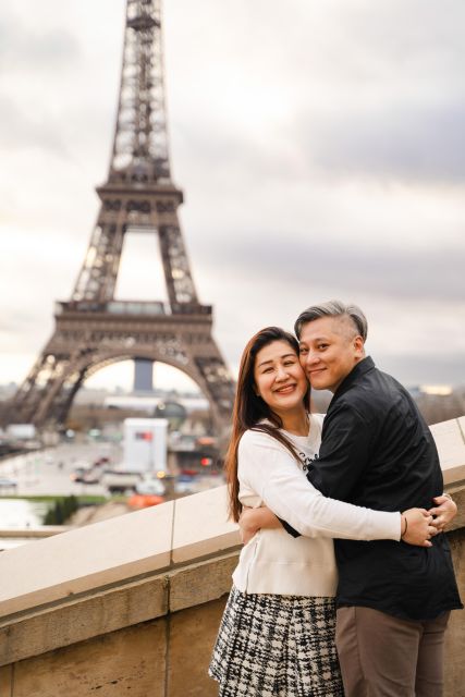 Paris: Eiffel Tower Premium Photoshoot - Weather in Paris: Plan for Wind, Rain, and Timing