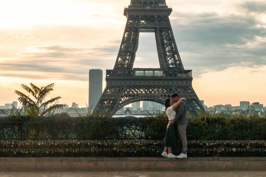 Paris: Eiffel Tower Private Professional Photoshoot - Who This Private Shoot Fits Best
