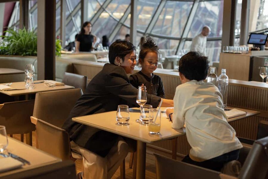 Paris: Eiffel Tower's Madame Brasserie 3-course lunch 12:00 - Brasserie Menu vs Madame Menu: what changes besides the vibe