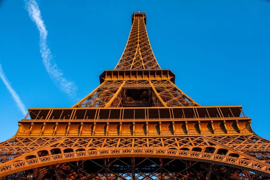 Paris: Eiffel Tower Stairs Climb to Level 2 & Summit Option - Should you book it?