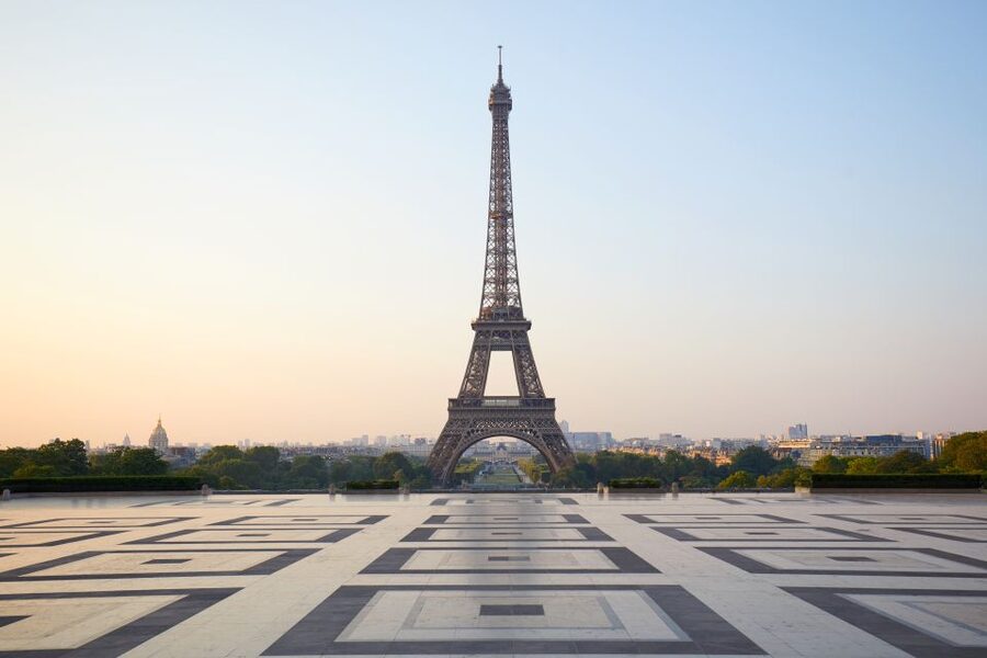 Paris: Eiffel Tower Summit Access Tour and River Cruise - Meeting at 7 Rue de la Manutention: Easy Start, Clear Location