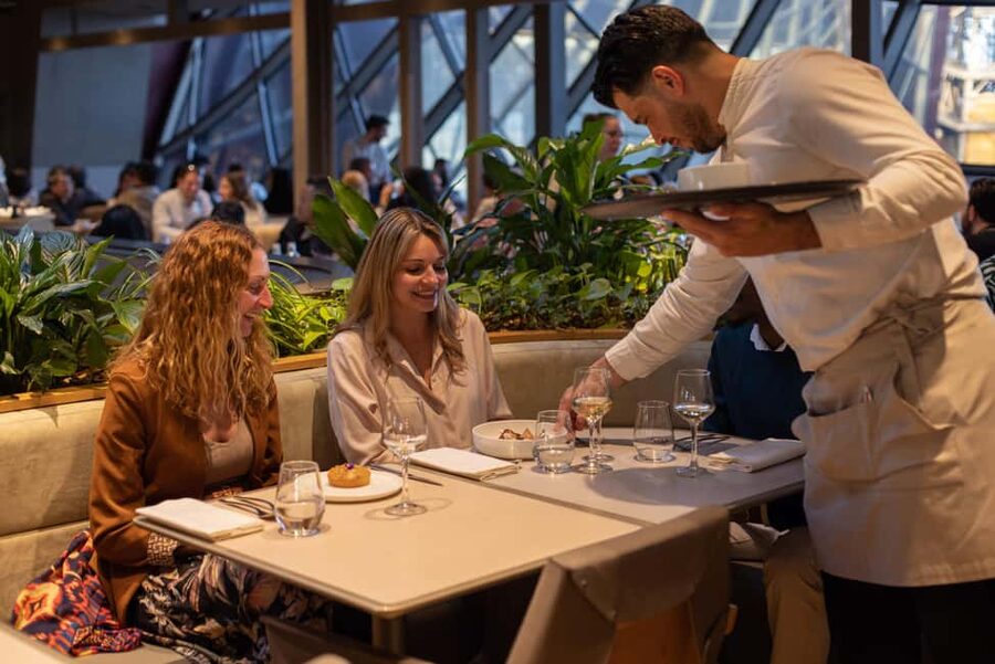 Paris: Elegant Dinner with Drinks in the Eiffel Tower - The elevator-to-dinner flow (and why it matters)