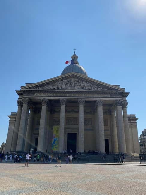 Paris: Emily Filming Locations Walking Tour - Place du Carrousel, Rue de Rivoli, and Place de Valois: Paris Looks Like a Set