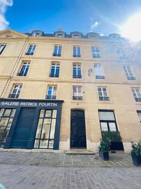 Paris: Emily Filming Locations Walking Tour - Price and Value: Getting $28 Worth of Show + City Context