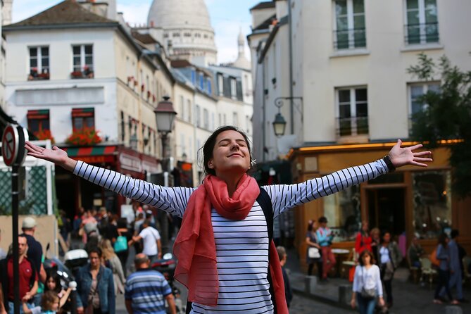 Paris: Essentials City Card-your Card for the top attractions - Seine cruise plus bike tour: two ways to cover distance without fatigue