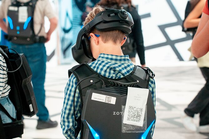 Paris Eternelle Notre-Dame Virtual Reality Tour - What the VR headset and backpack change (for better or worse)