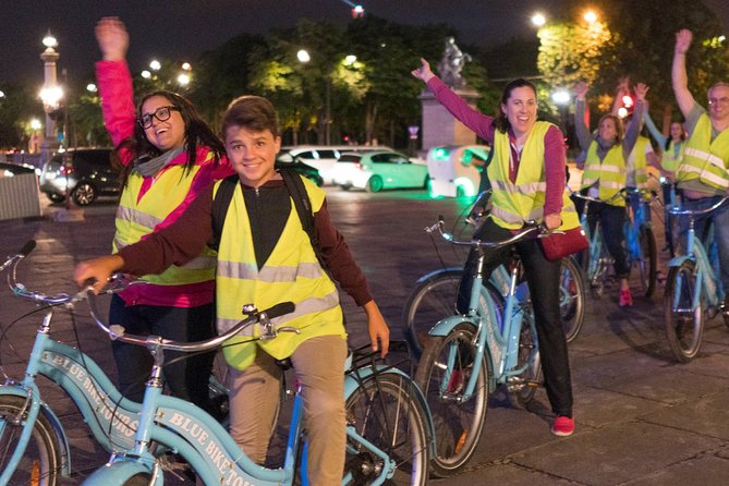 Paris Evening Bike Tour with 1-hour Seine River Cruise - Louvre Courtyard and the Glass Pyramid Photo Stop