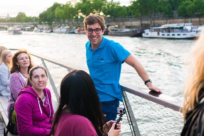 Paris Evening Bike Tour with 1-hour Seine River Cruise - Getting on the Bike: Helmets, Safety, and a Pace You Can Keep
