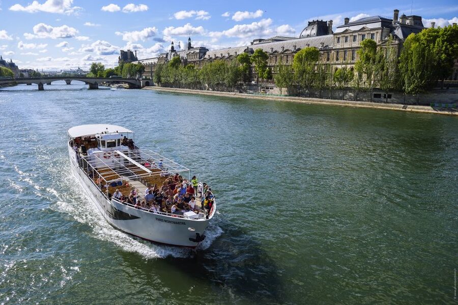 Paris: Family-Friendly River Seine Guided Cruise - Price and value: how $24 makes sense for a family