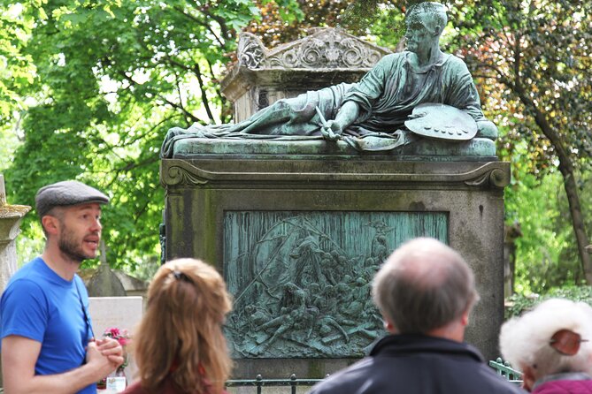 Paris: Famous Graves of Pere Lachaise Cemetery Guided Tour - Key highlights to look for on this tour