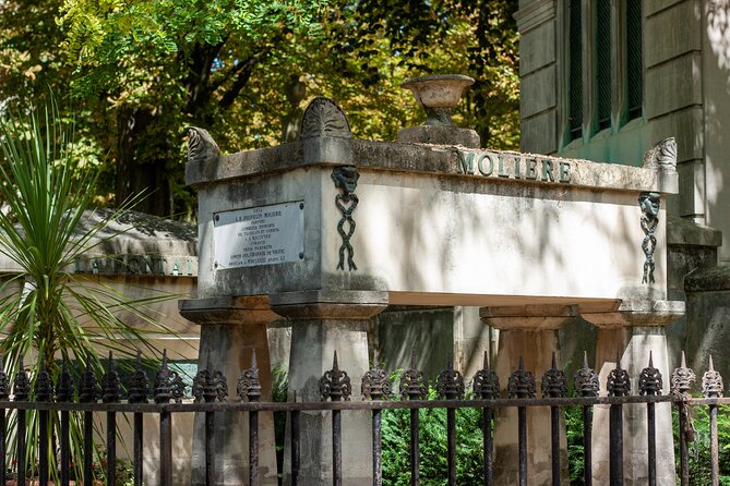 Paris: Famous Graves of Pere Lachaise Cemetery Guided Tour - Price and value: is $15 worth a cemetery tour?