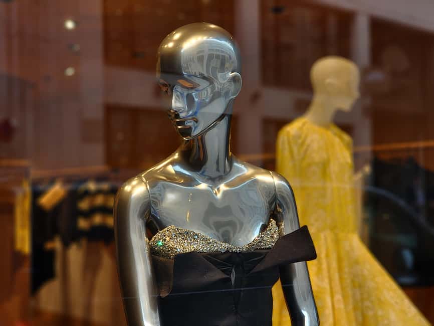 Paris: Fashion Week Haute Couture Walking Tour - Palais de l’Élysée: Power, Patronage, and Why Fashion Took Off