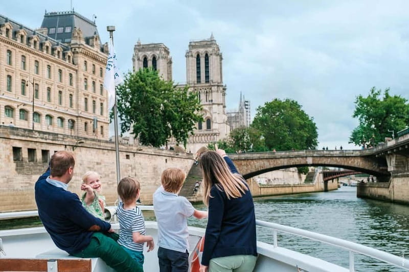Paris: Fast-Access Seine River Cruise from Eiffel Tower - Bridge Spotting: Pont de Bir-Hakheim and the Fun of “Oh, There It Is”